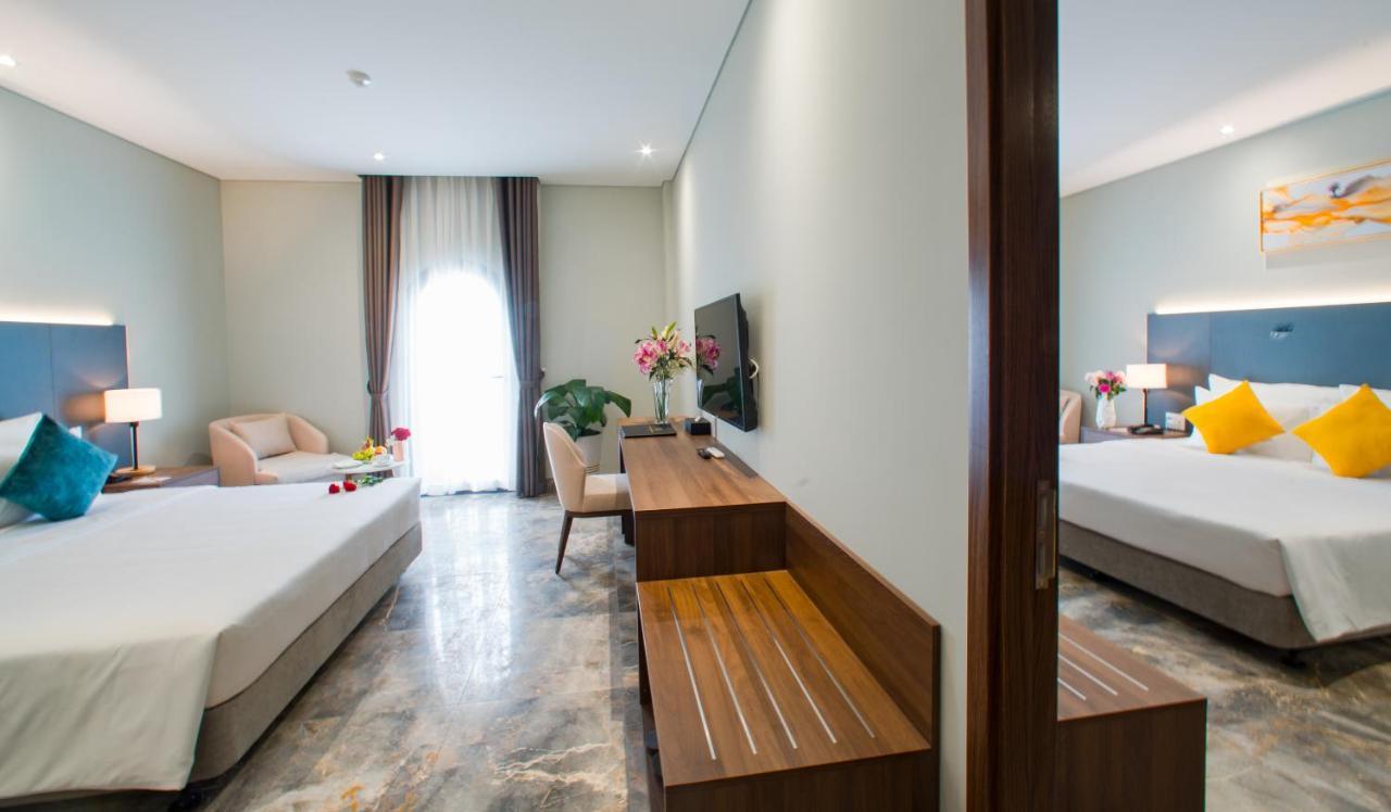 Phu Thang Grand Hotel Duc Hoa Eksteriør billede